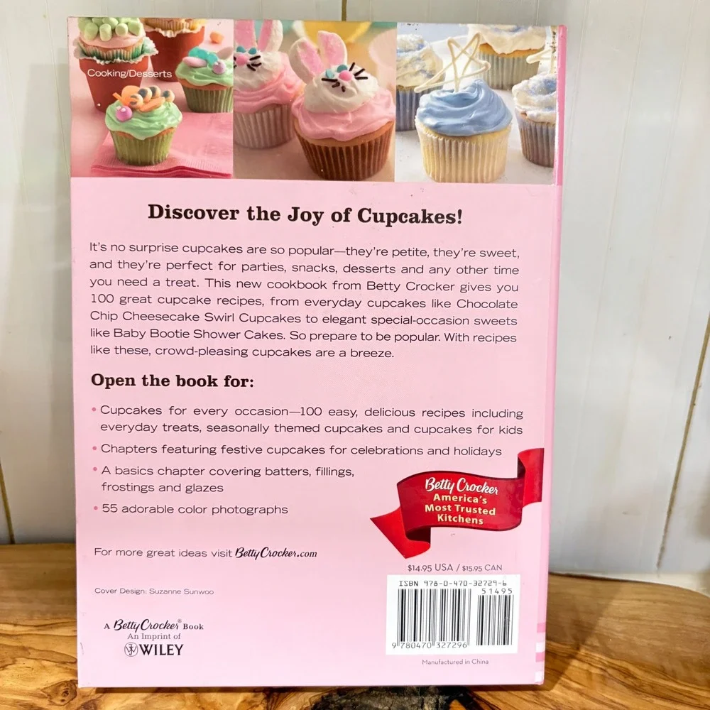 Betty Crocker Just Cupcakes 100 Recipes Cookbook Spiral Bound 2008 Wiley Pink